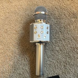 Bluetooth speaker/microphone
